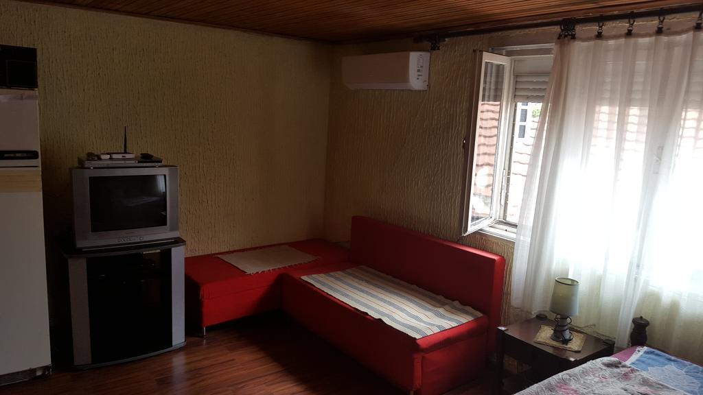 Apartmani Emil Podgorica Exterior foto